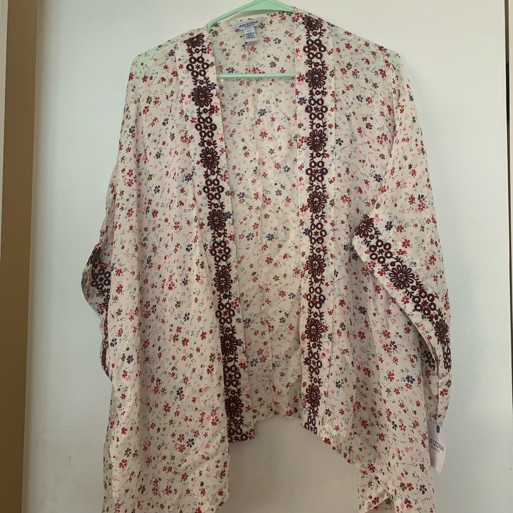 NWT -Cream & Burgundy kimono